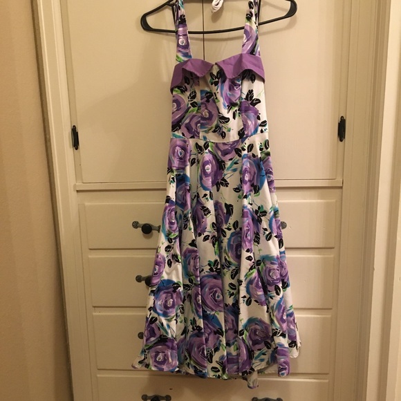 Bettie Page Bella Rosa Swing Sundress - Picture 5 of 8